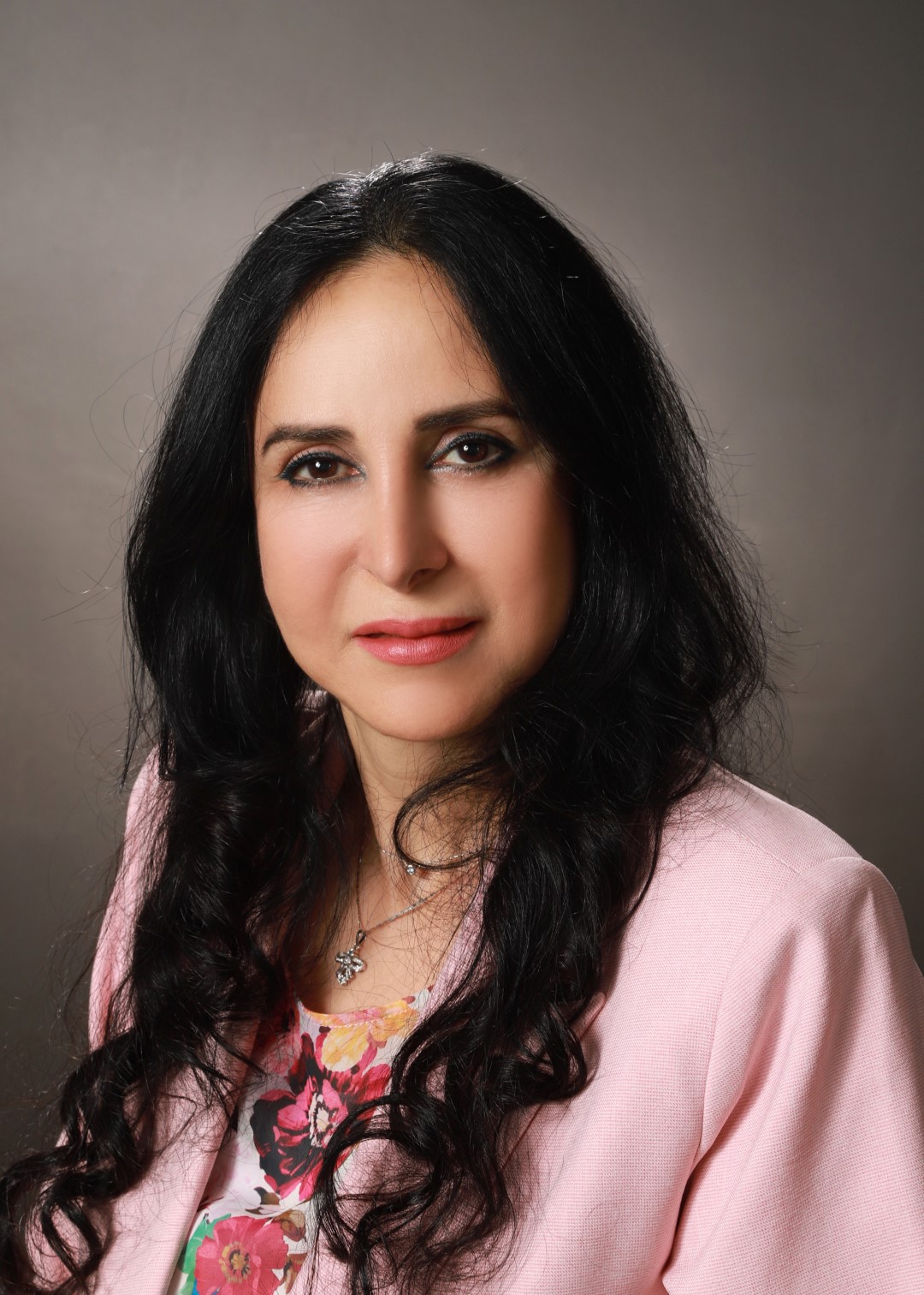 /Ar/News/PublishingImages/الدكتورة المزاهرة من جامعة البترا تنشر بحثًا في مجلة الجزيرة لدراسات الاتصال والإعلام.JPG