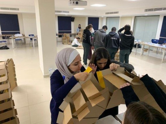 /Ar/News/PublishingImages/جامعة%20البترا%20تعقد%20ورشة%20تصميم%20الهياكل%20الإنشائية%20لطلبة%20المنتسوري%205.jpg