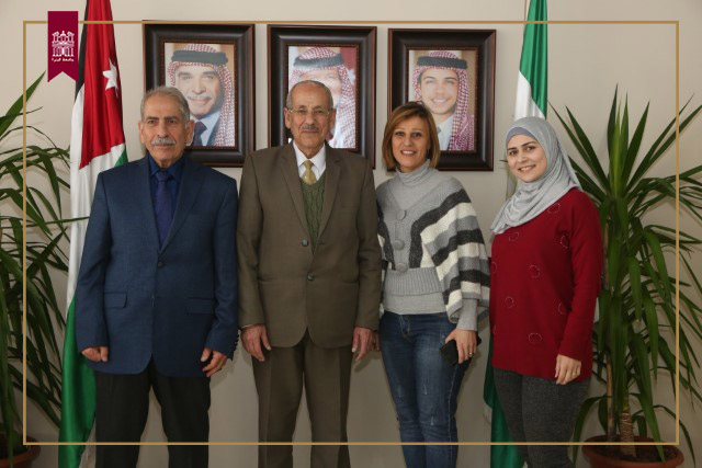 /Ar/News/PublishingImages/جامعة%20البترا%20تنظم%20حفل%20تكريم%20لموظفيها%20المتقاعدين%2014.JPG
